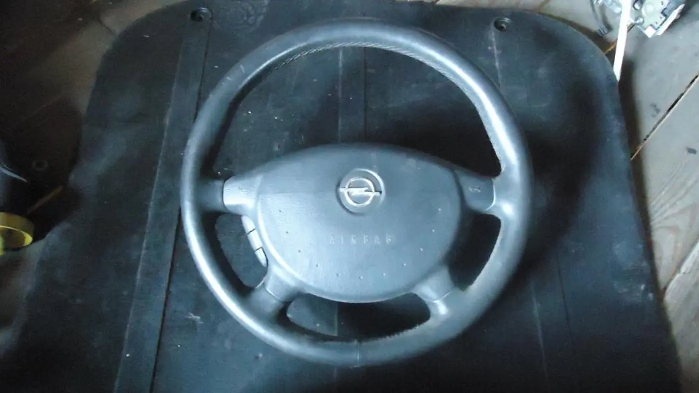 Руль к Opel Omega 2000