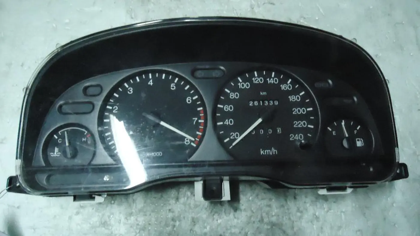 Щиток приборов (приборная панель) к Ford Mondeo 1998