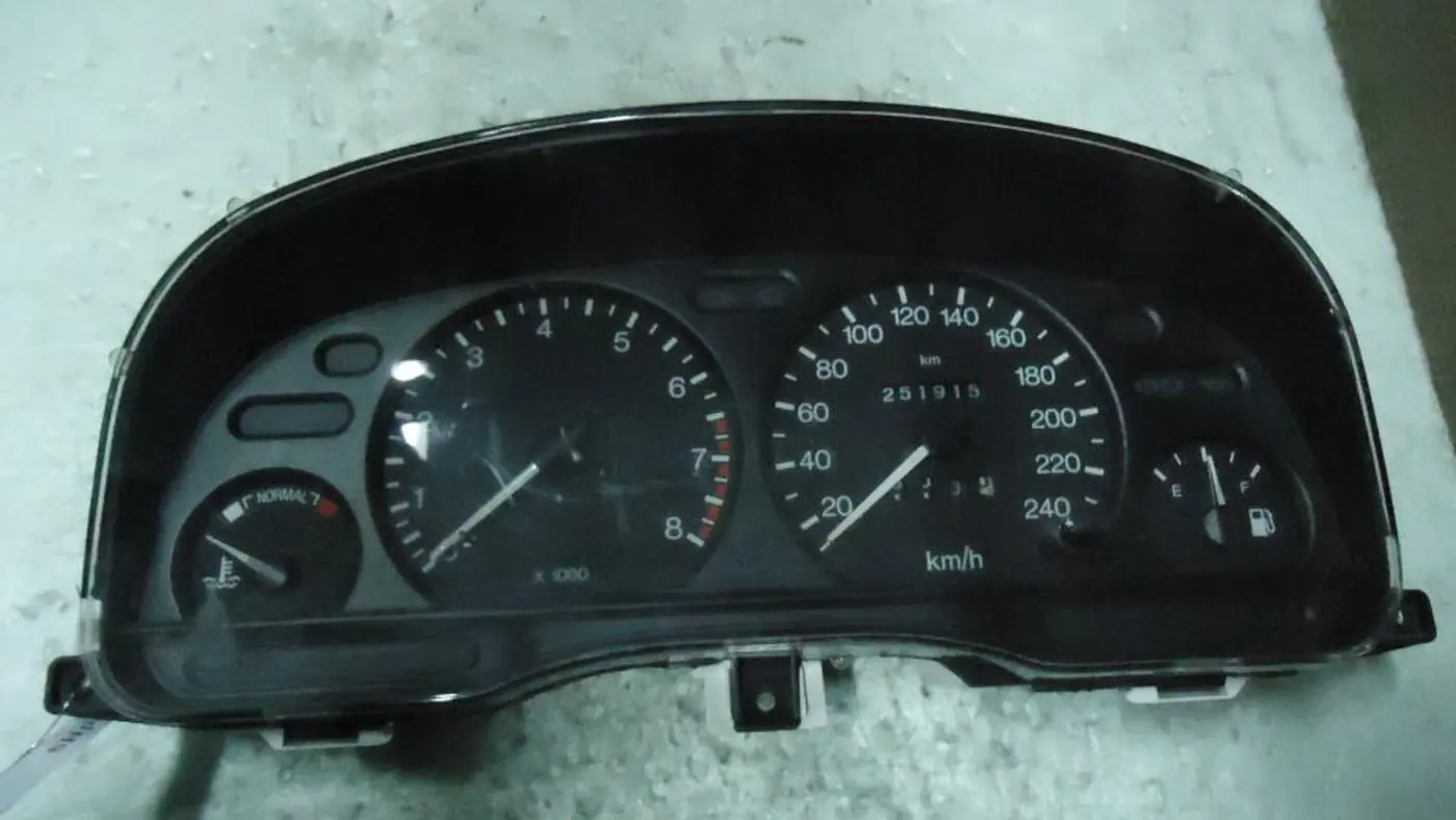 Щиток приборов (приборная панель) к Ford Mondeo 1997