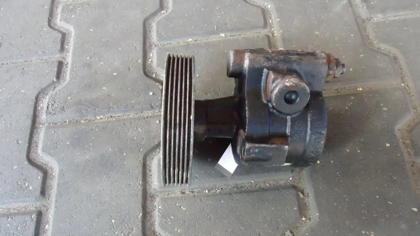 Насос гидроусилителя руля к Renault 19 1994