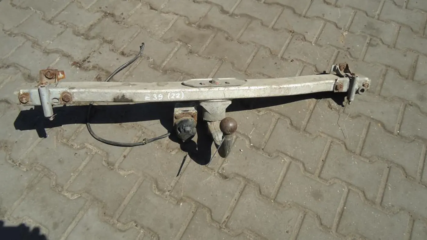 Прицепное устройство (фаркоп) к BMW 5 2000