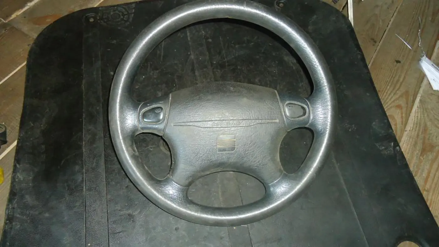 Руль к SEAT Alhambra 1998