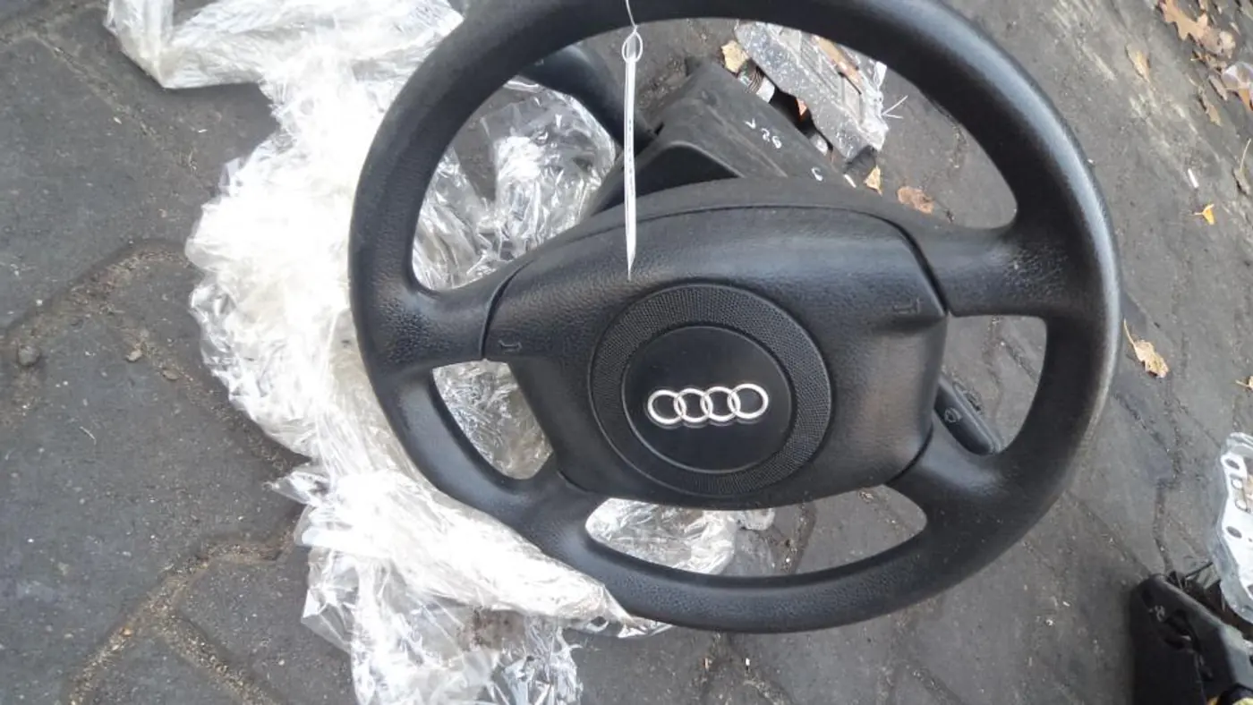 Руль к Audi A6 1998