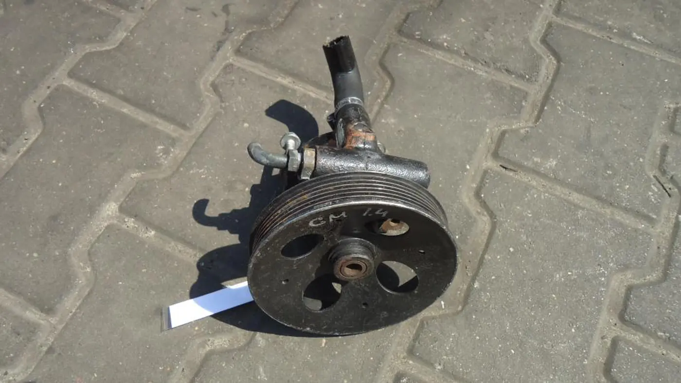 Насос гидроусилителя руля к Opel Corsa 1997