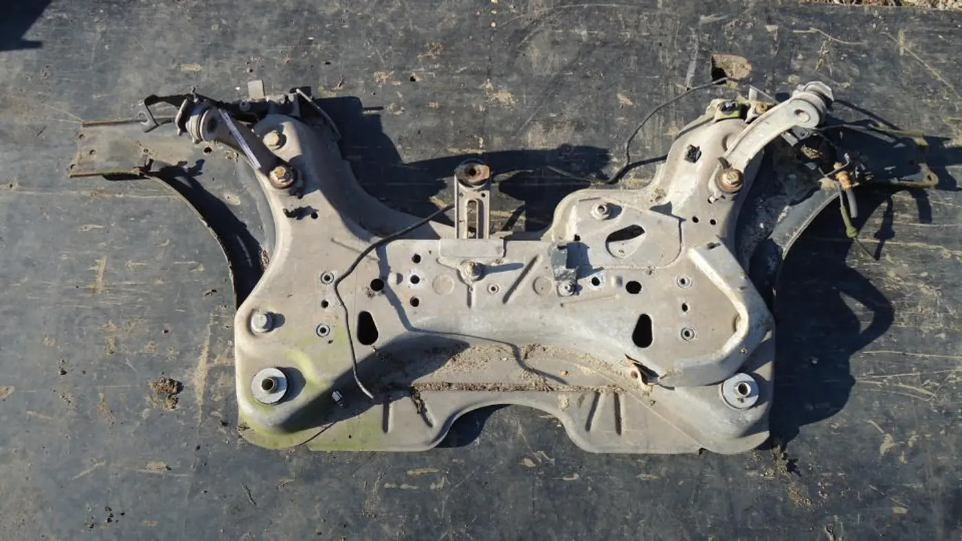 Балка подвески передняя (подрамник) к Renault Laguna 2004