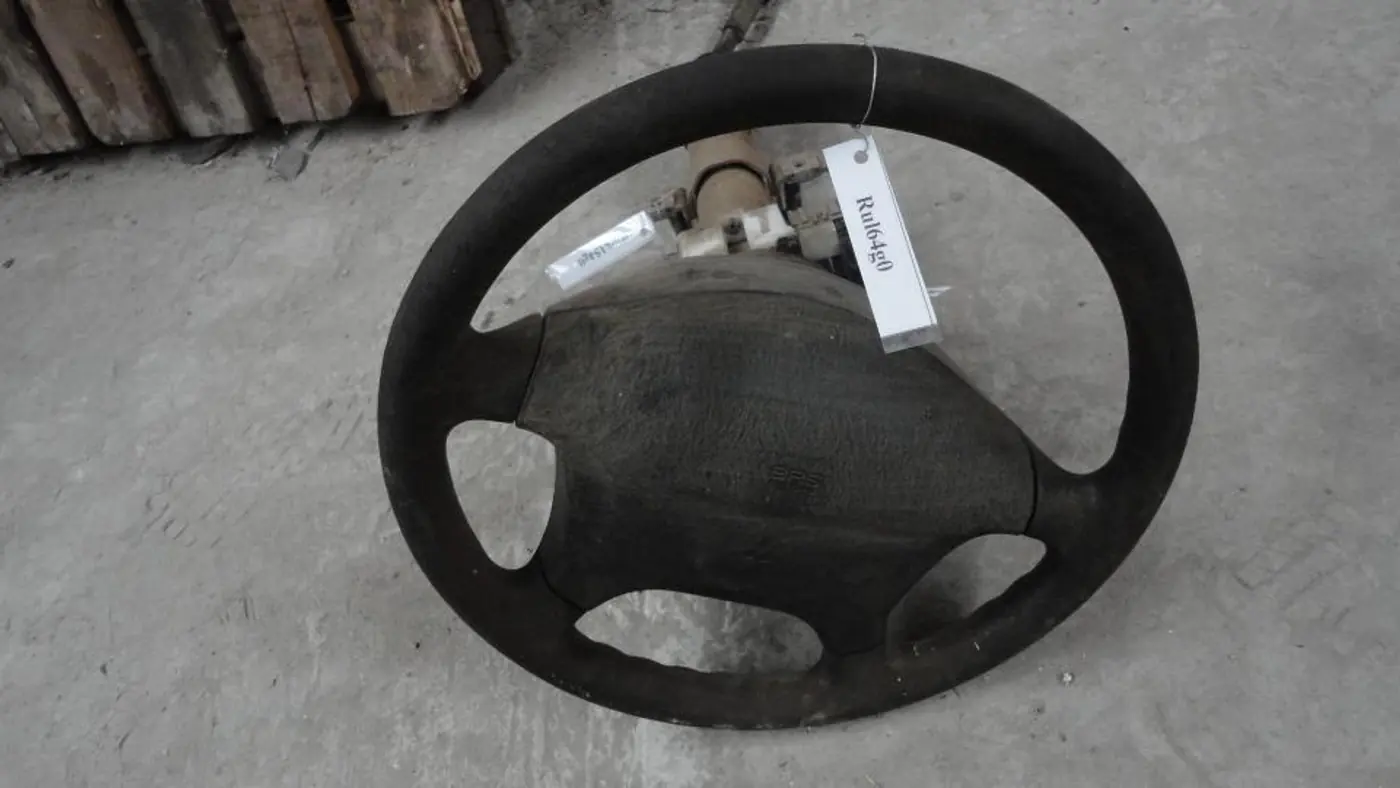 Руль к Mitsubishi Carisma 1995