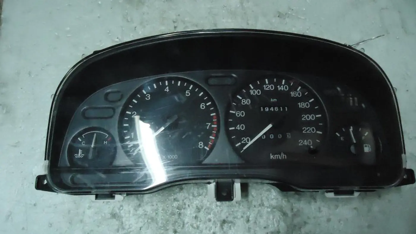 Щиток приборов (приборная панель) к Ford Mondeo 1998