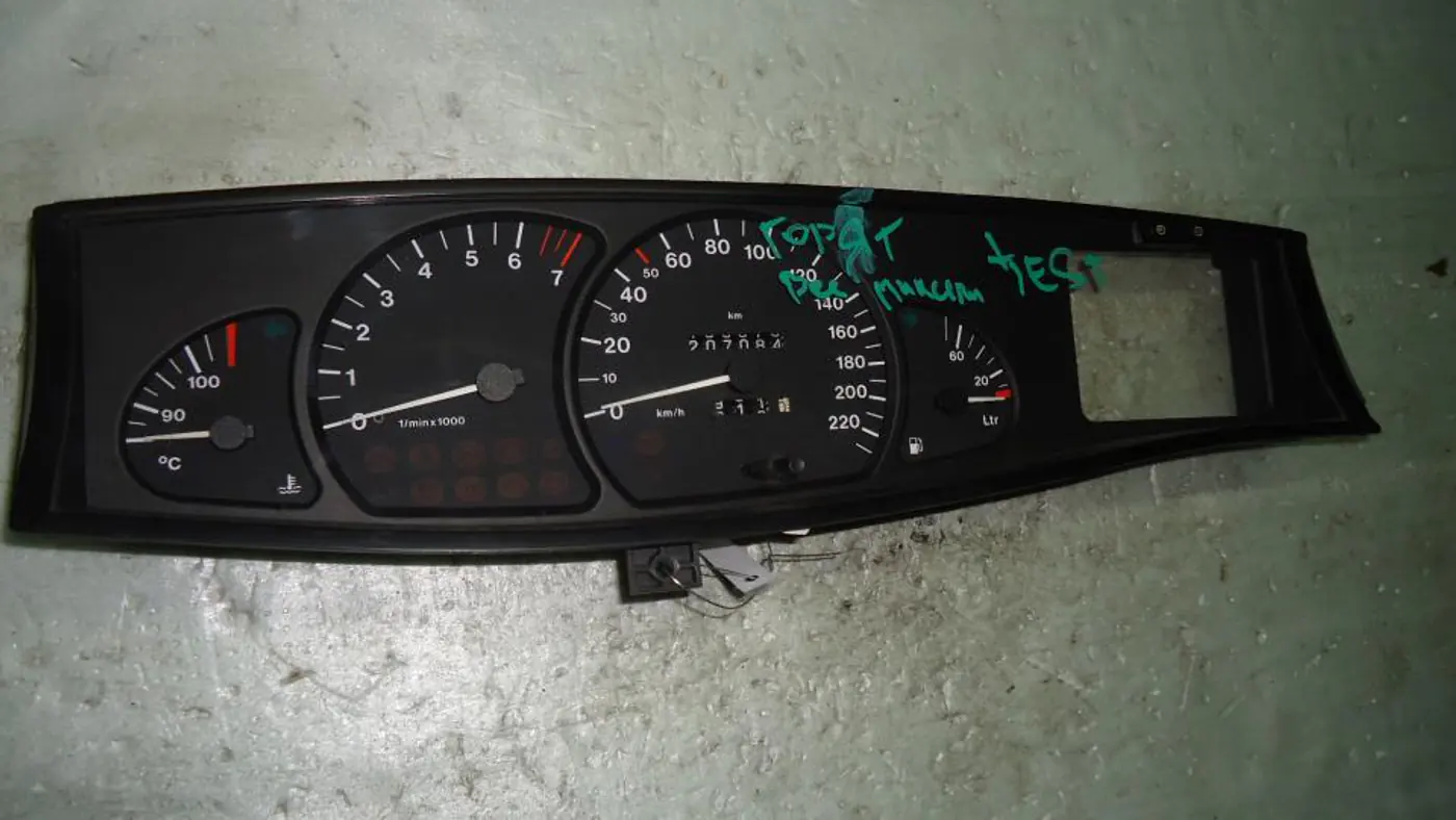 Щиток приборов (приборная панель) к Opel Omega 1997