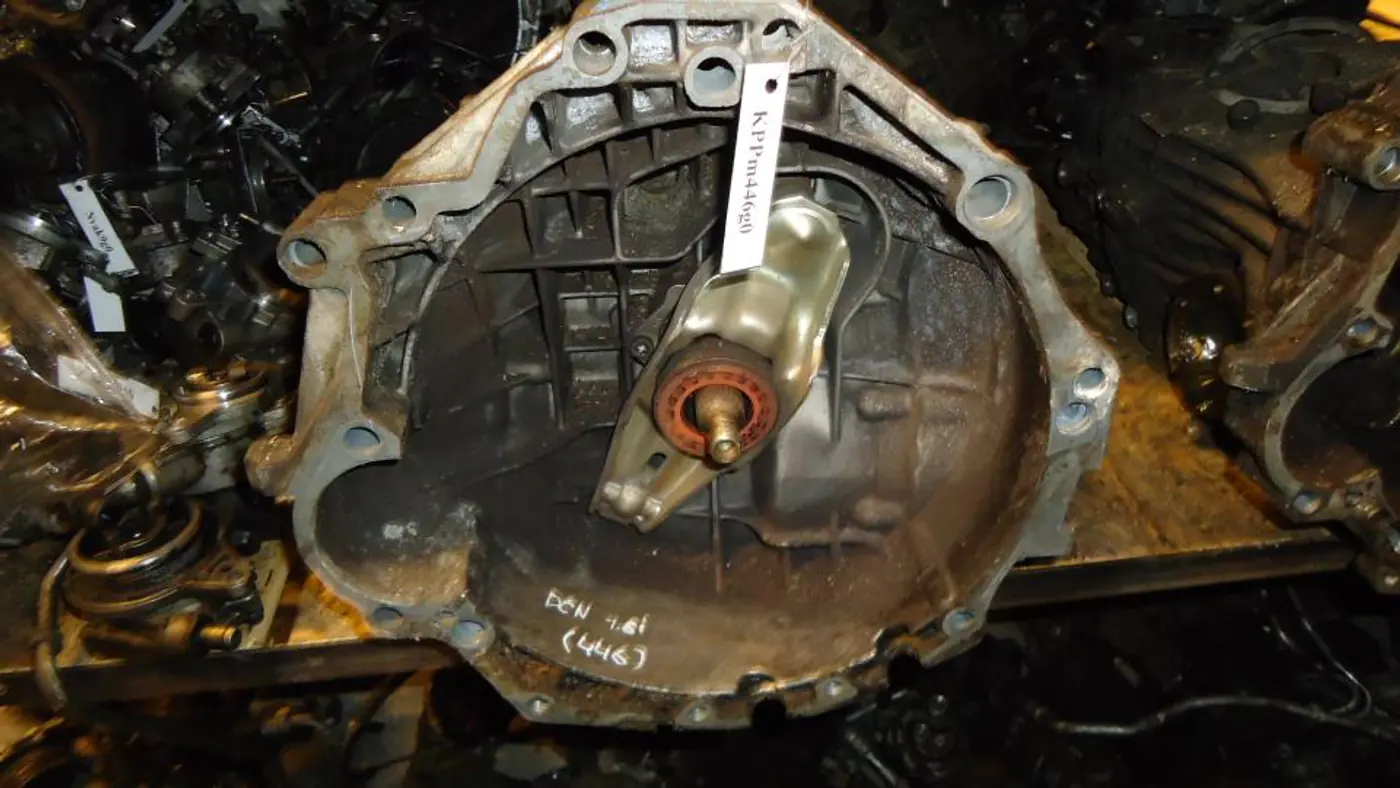 КПП механическая (МКПП) к Audi A4 1997