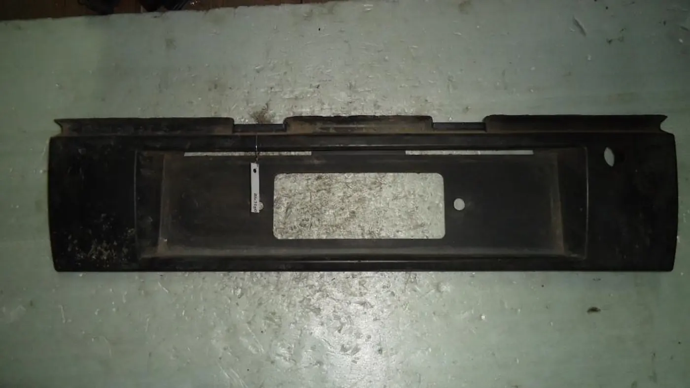 Бленда к Audi 100 1989