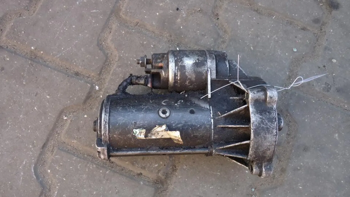 Стартер к Citroen C5 2002