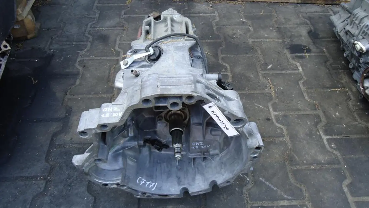 КПП механическая (МКПП) к Audi A4 1997