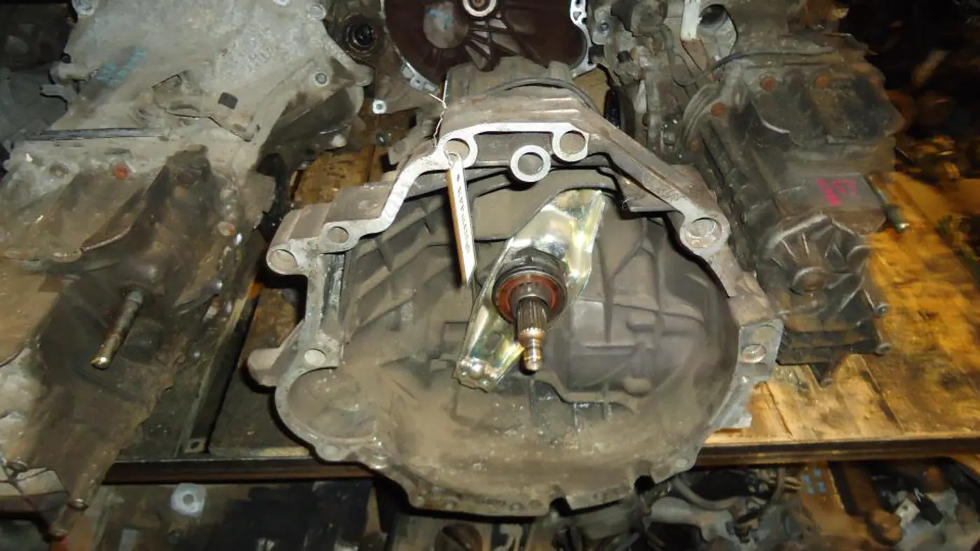 КПП механическая (МКПП) к Audi A4 2000