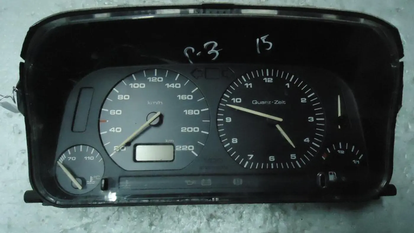Щиток приборов (приборная панель) к Volkswagen Vento 1993