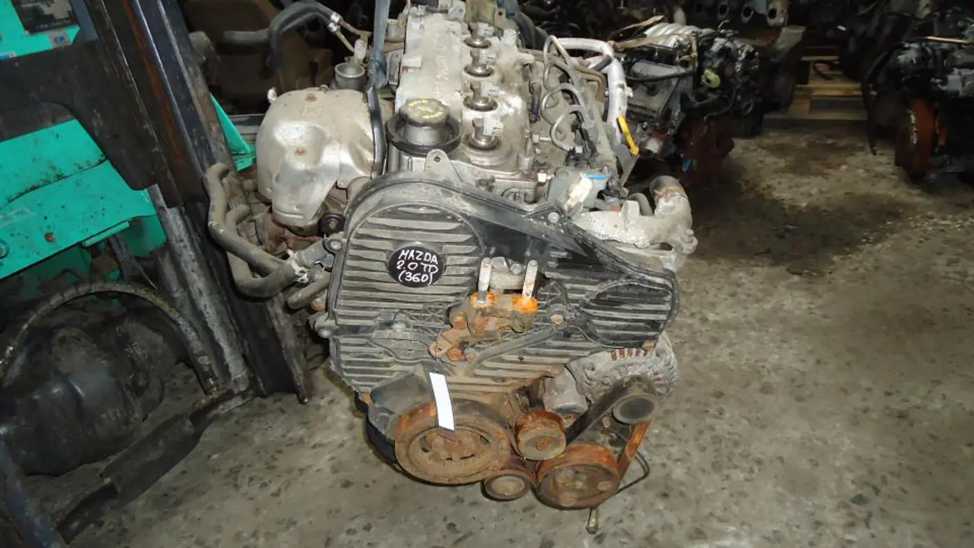 Двигатель к Mazda MPV 2008