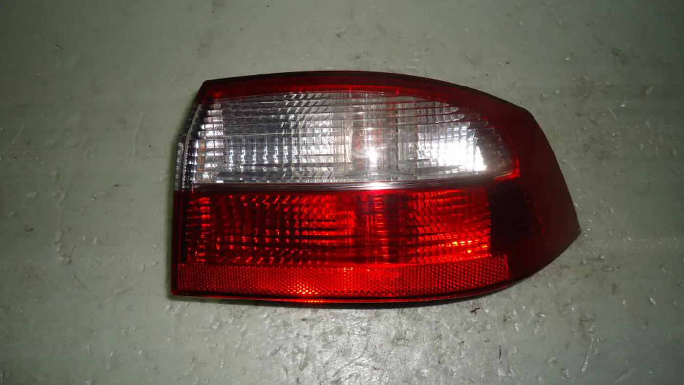 Фонарь задний правый к Renault Laguna 2004