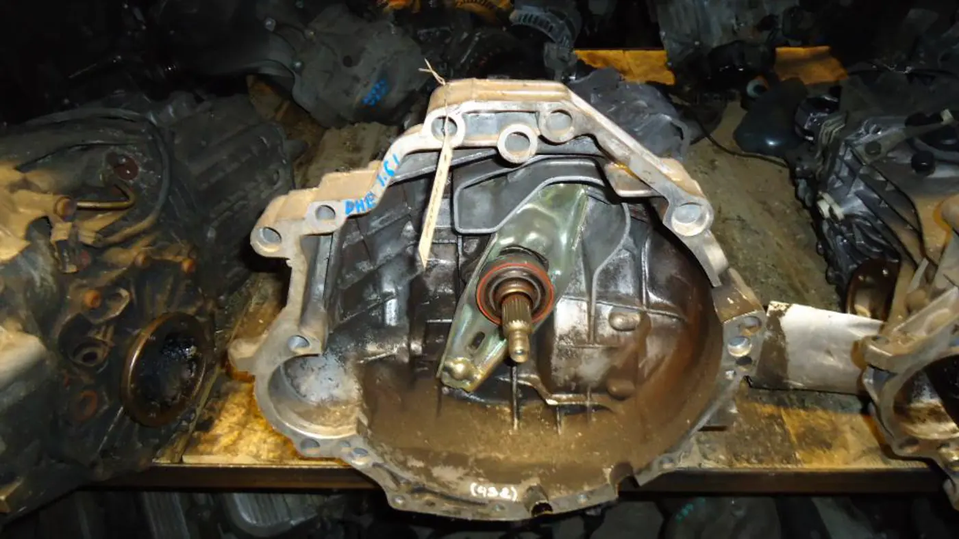 КПП механическая (МКПП) к Audi A4 1997