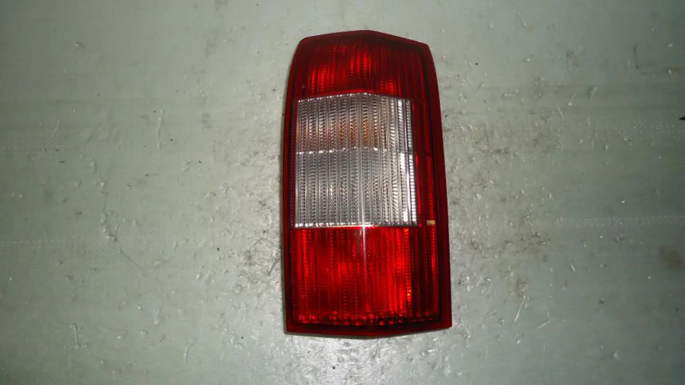 Фонарь задний правый к Opel Omega 2001