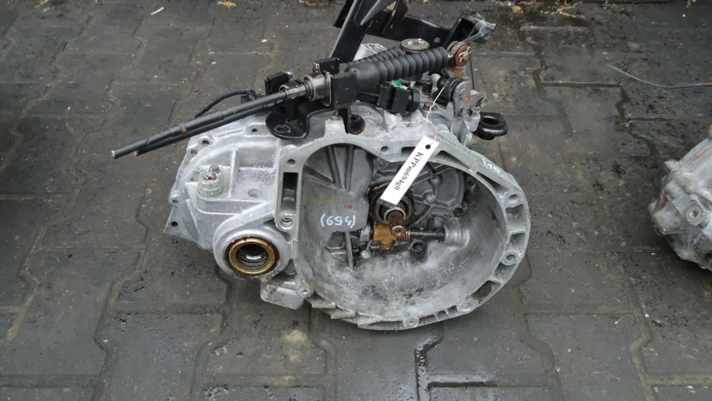 КПП механическая (МКПП) к Hyundai i10 2008