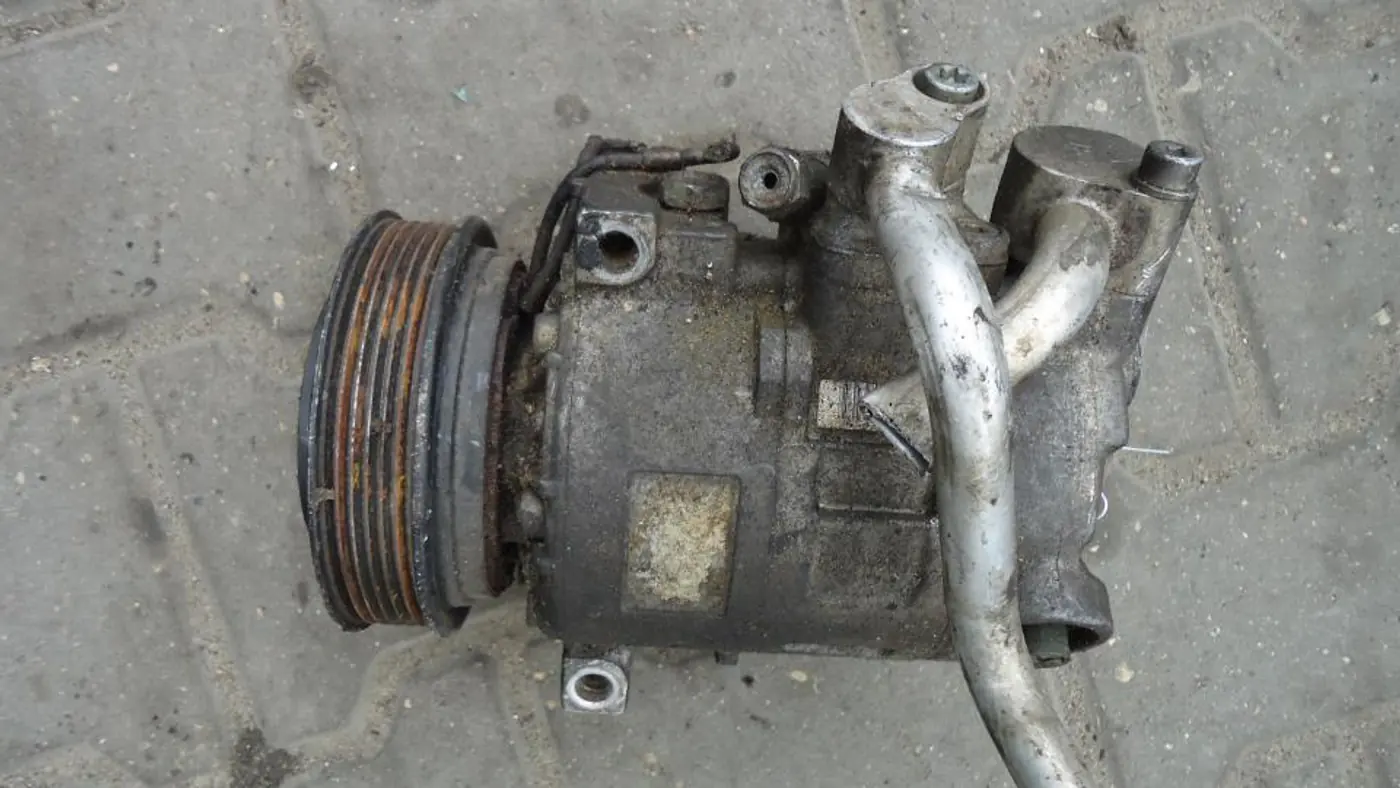 Компрессор кондиционера к Audi A6 1998