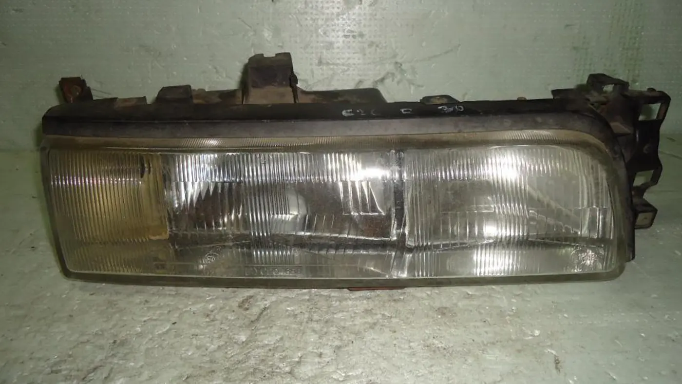 Фара правая к Mazda 626 1991