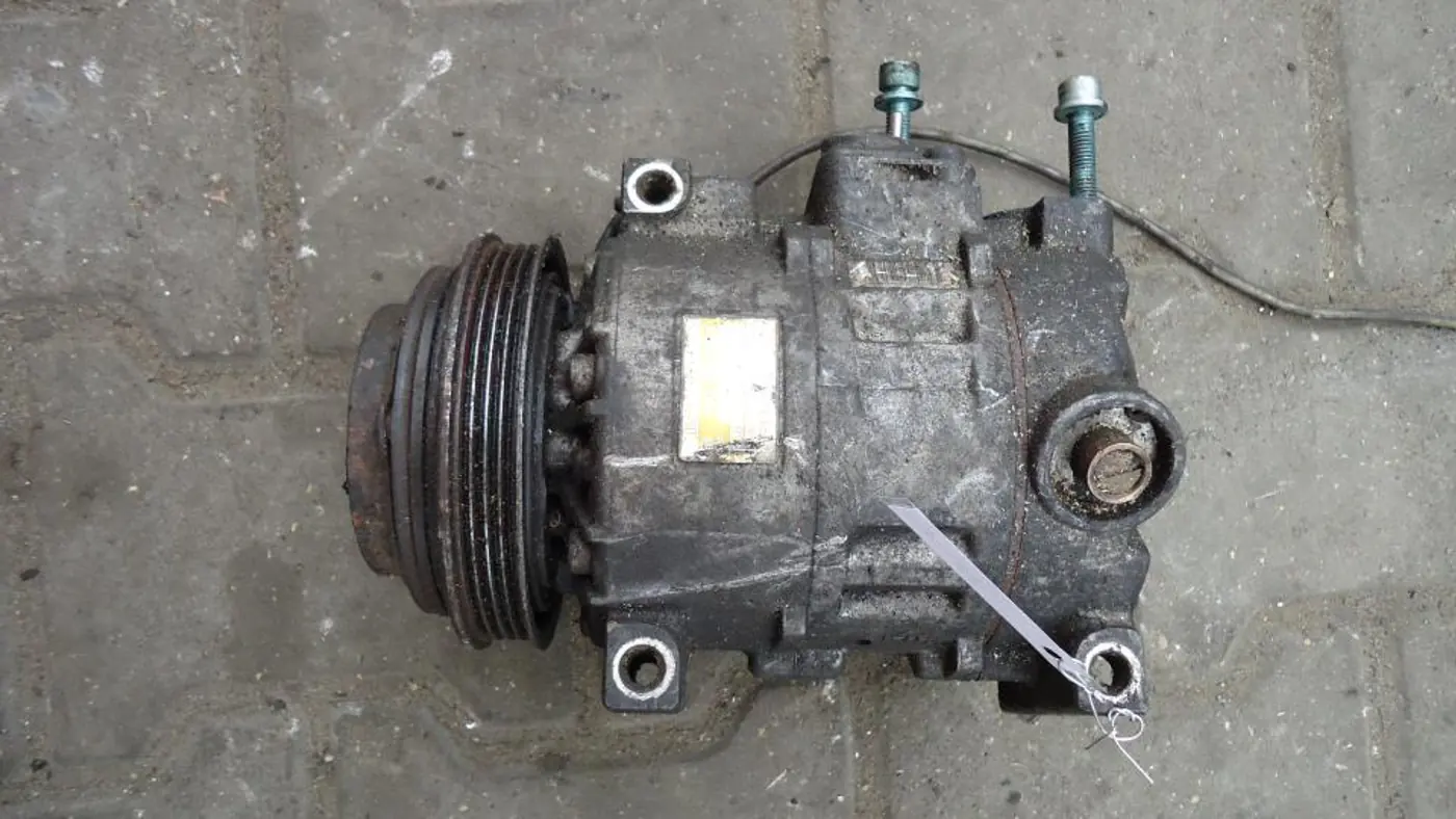 Компрессор кондиционера к Audi A4 1998
