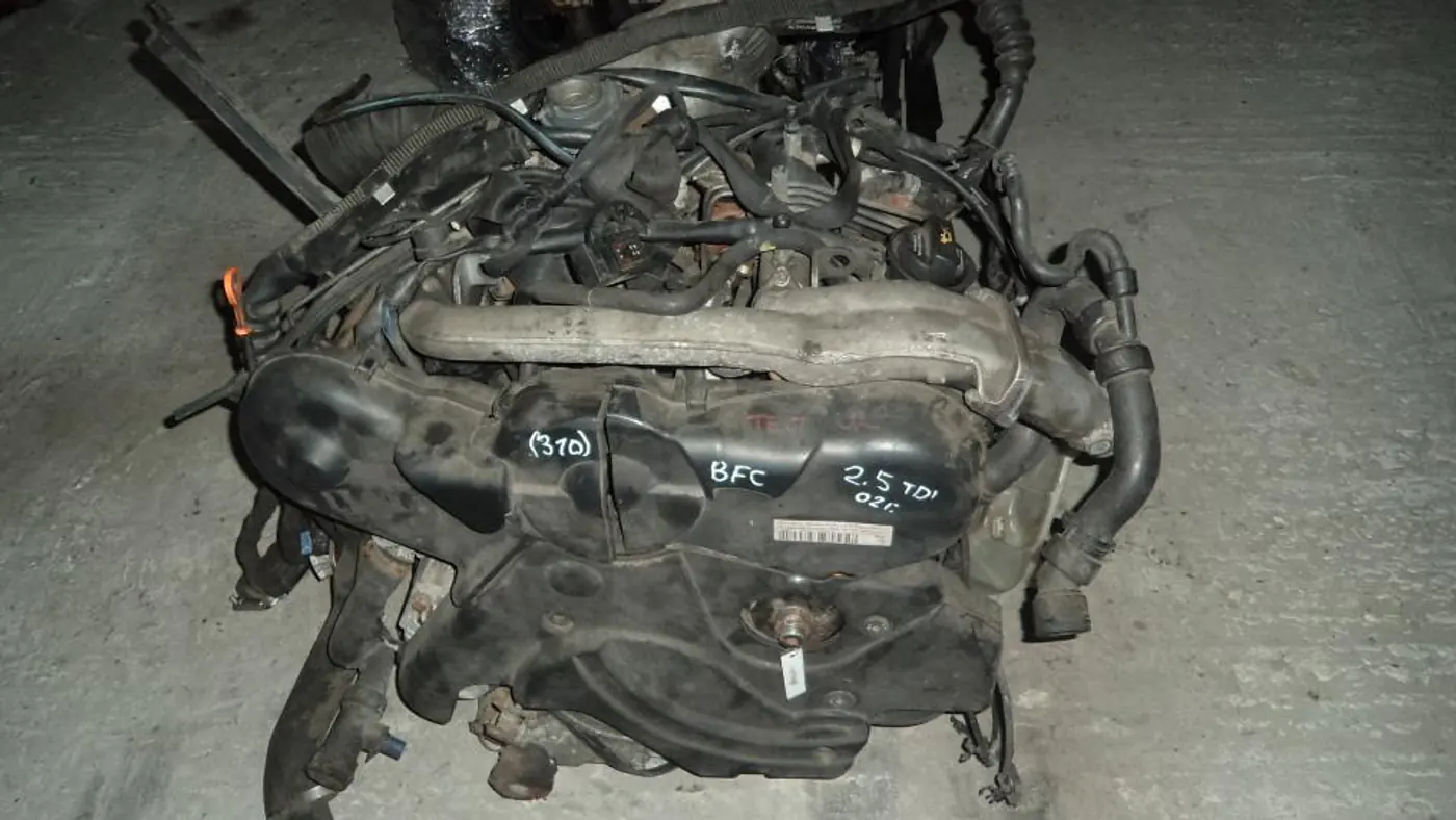 Двигатель к Audi A4 2002