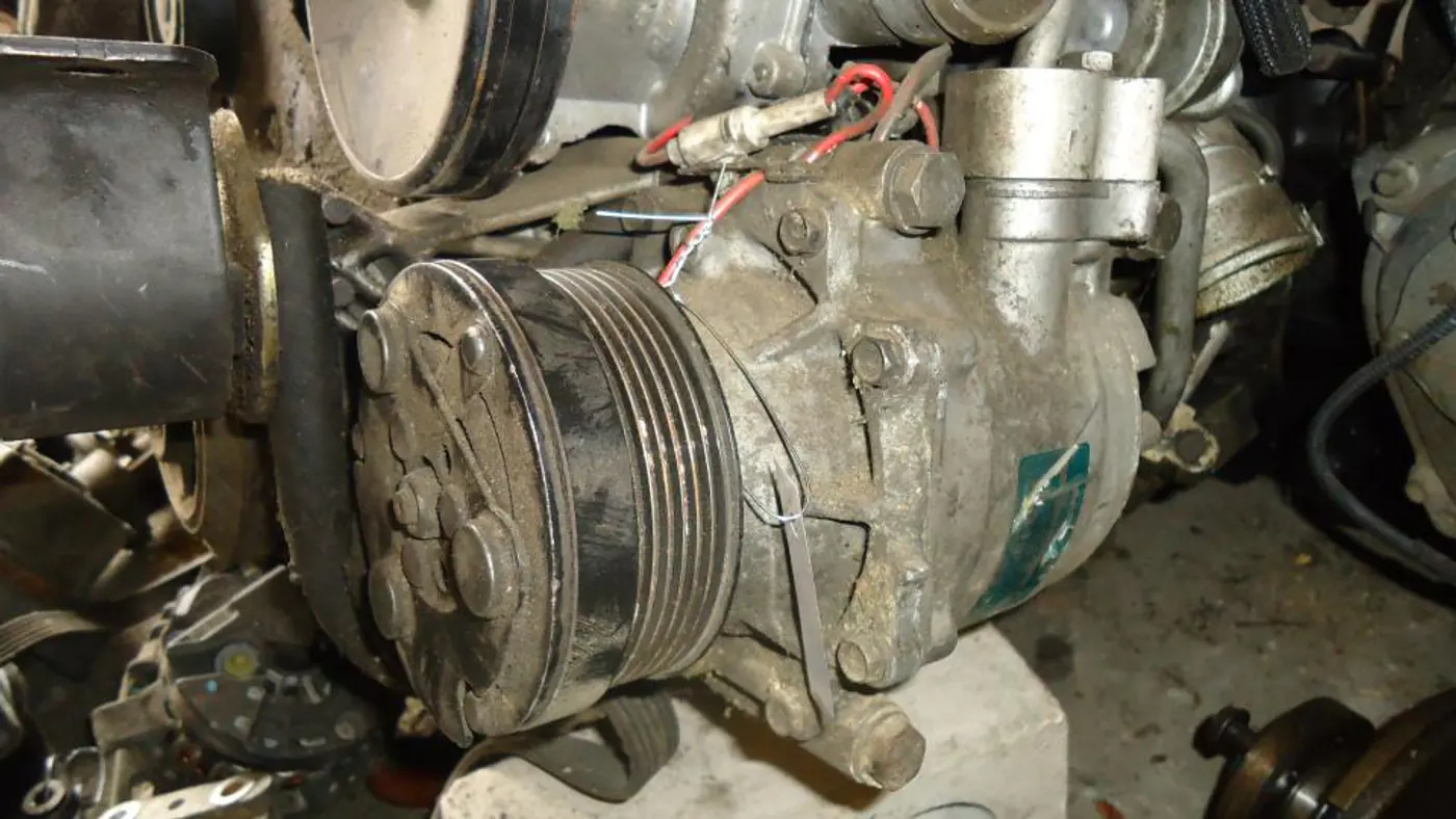 Компрессор кондиционера к Saab 9-5 1999
