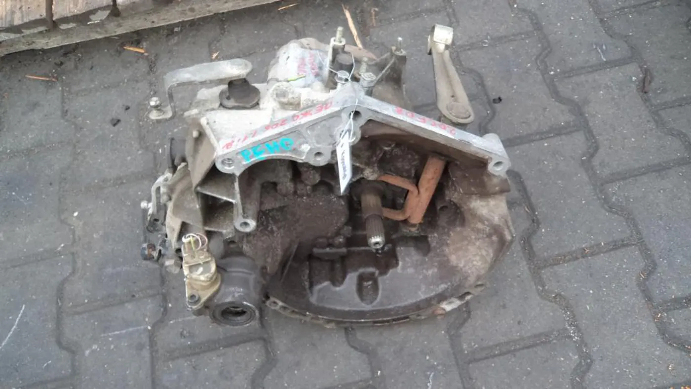 КПП механическая (МКПП) к Peugeot 206 2004