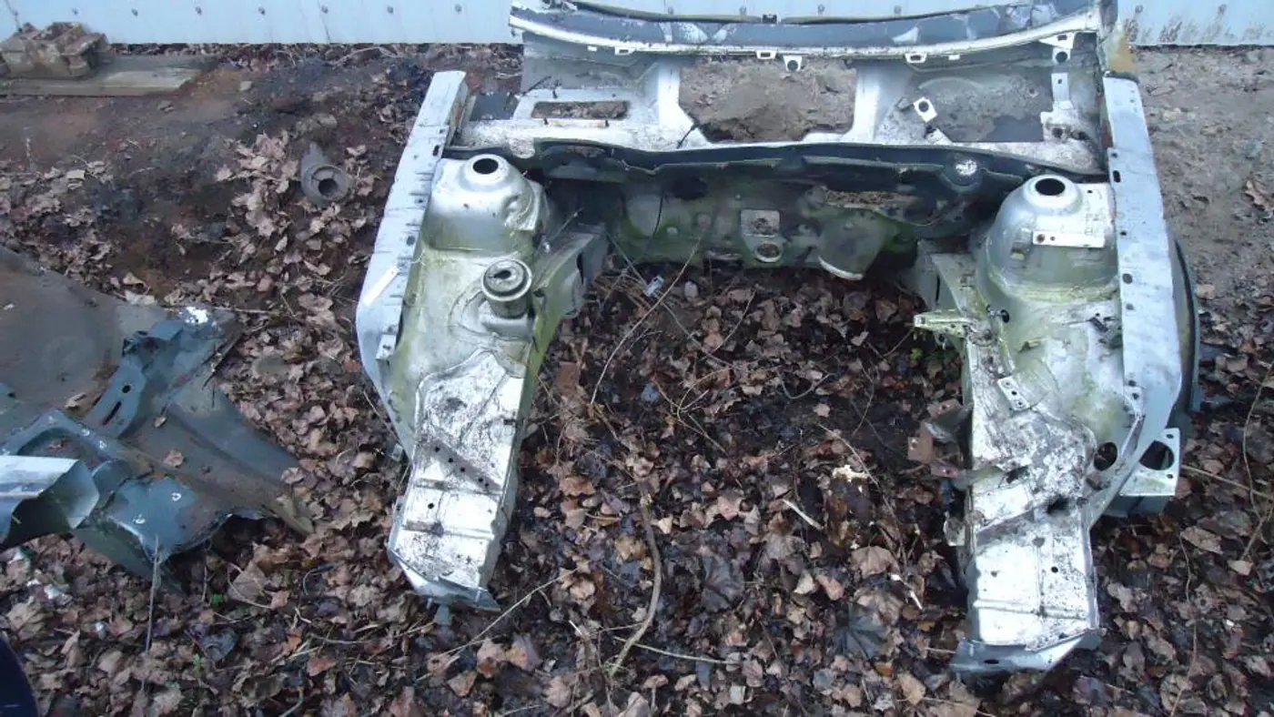 Лонжерон правый к Opel Vectra 1997