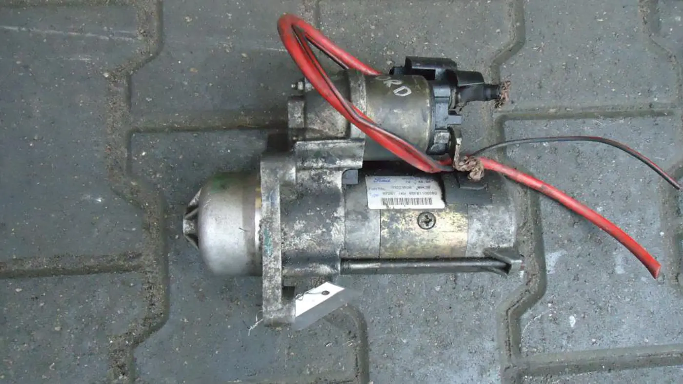 Стартер к Ford Fiesta 1997