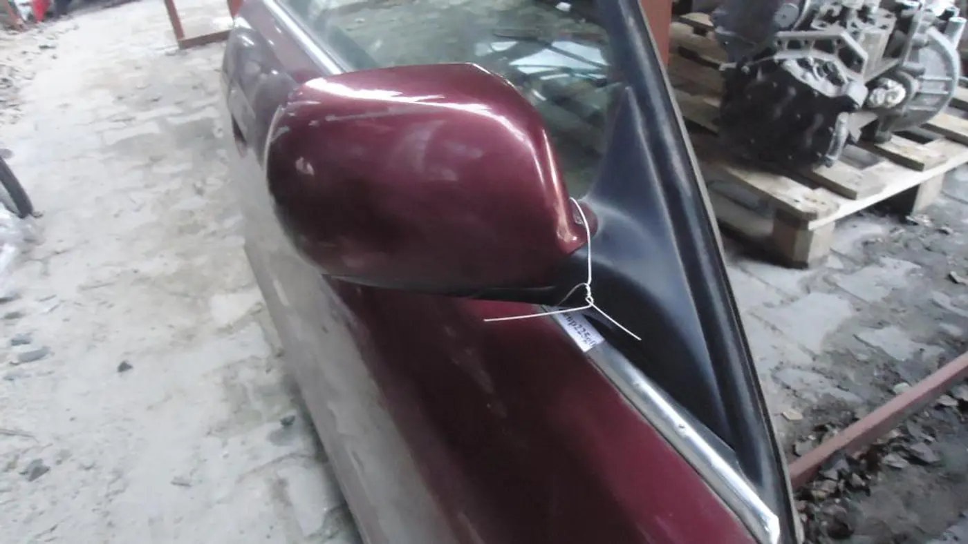 Зеркало наружное правое к Audi A4 1997