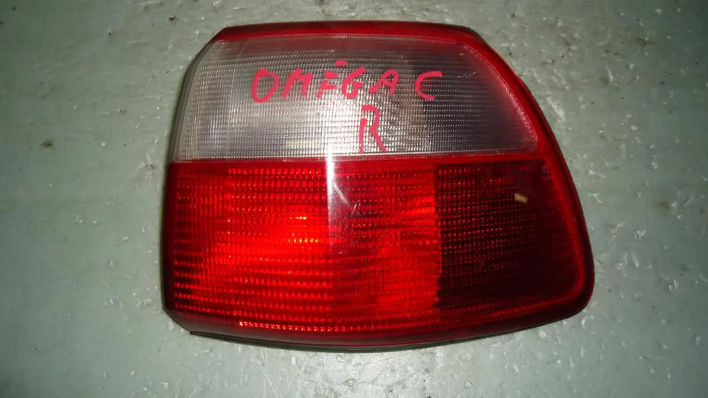 Фонарь задний правый к Opel Omega 2001