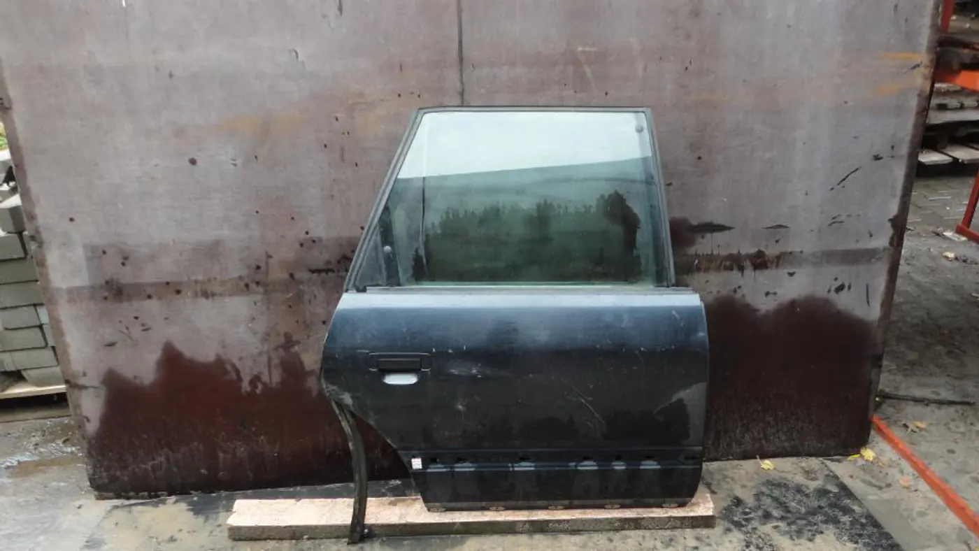 Дверь задняя правая к Audi 100 1993