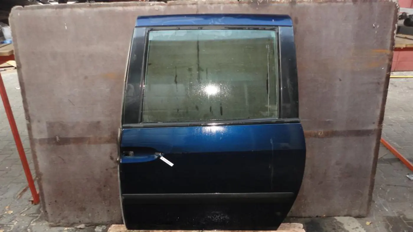Дверь задняя левая к Citroen C8 2002