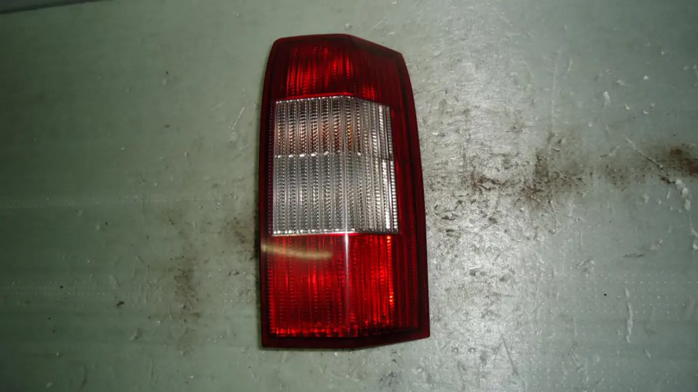 Фонарь задний правый к Opel Omega 2001