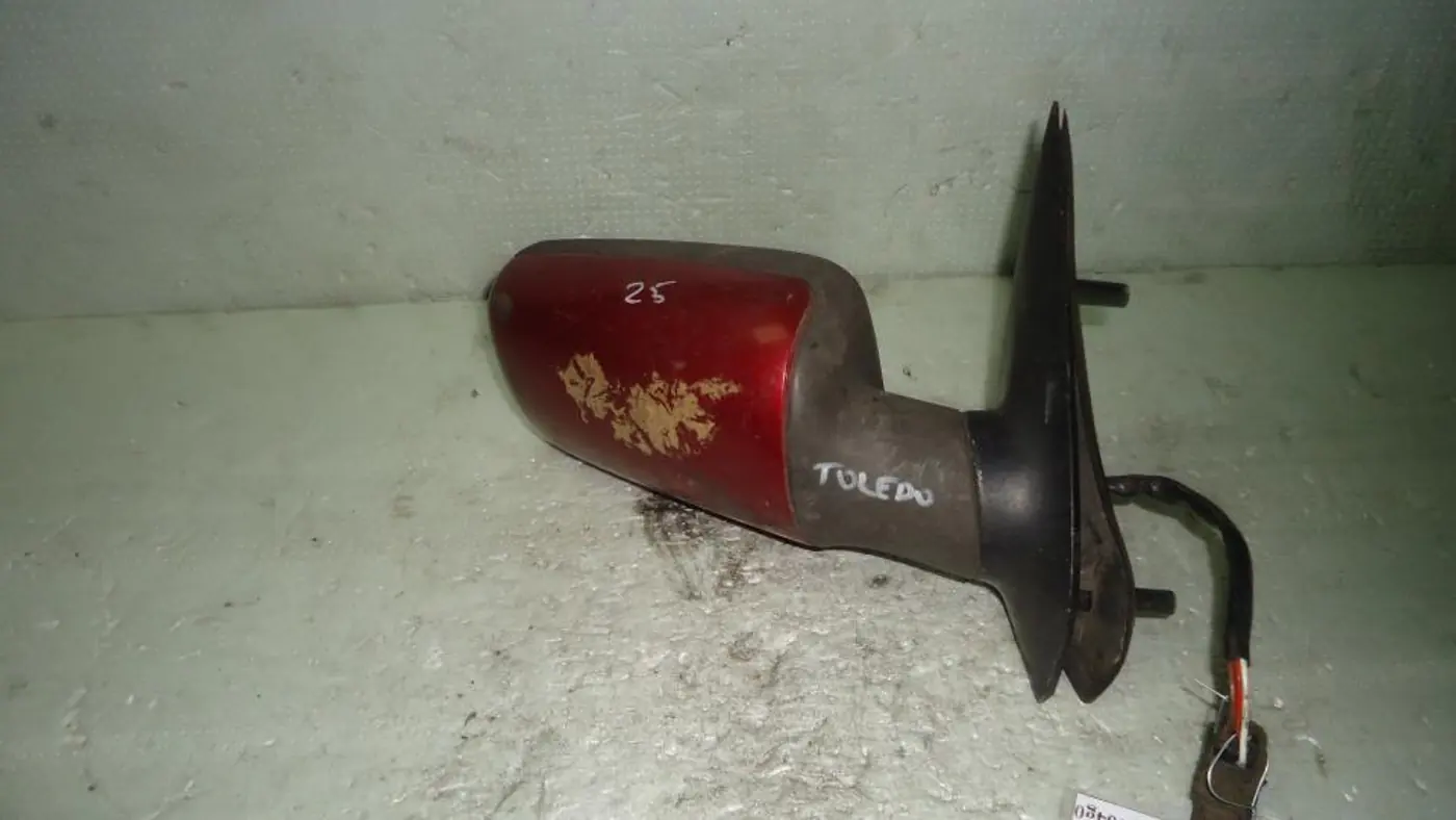 Зеркало наружное правое к SEAT Toledo 1994