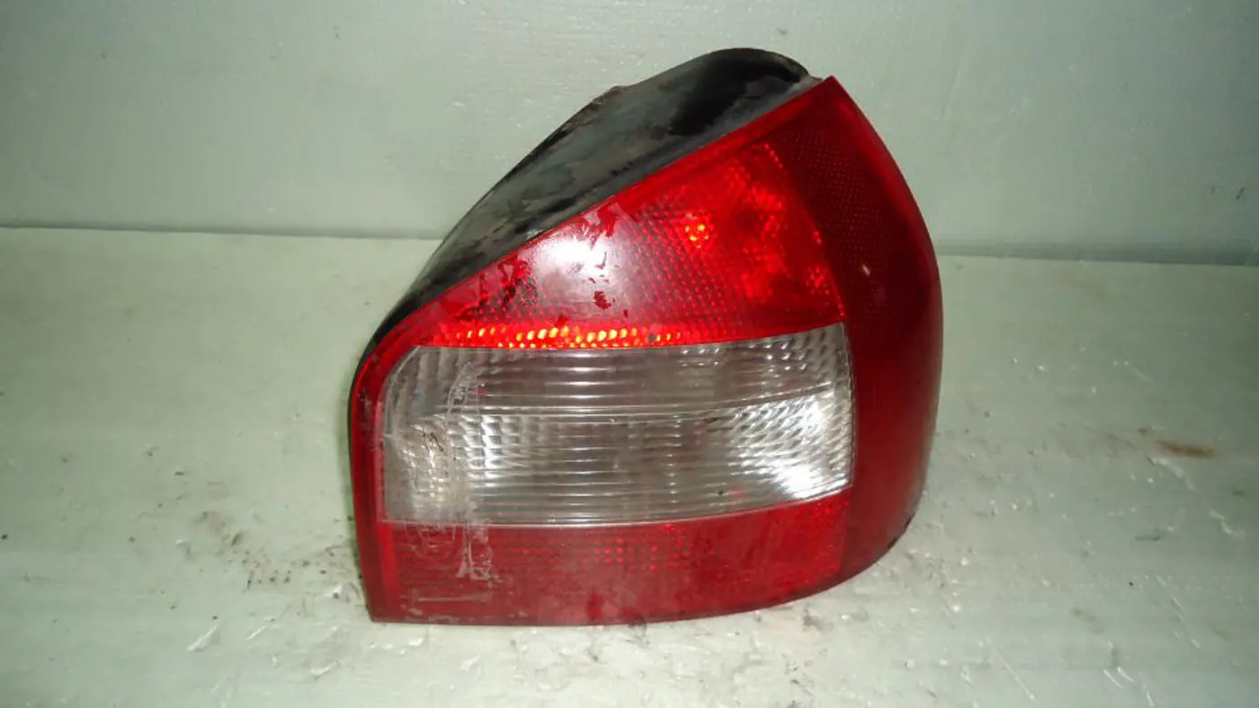 Фонарь задний правый к Audi A3 2001