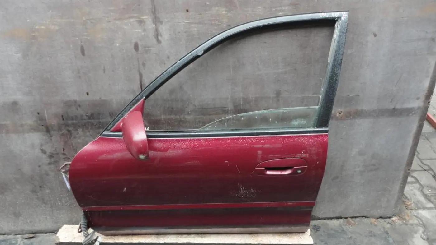 Дверь передняя левая к Mitsubishi Galant 1995