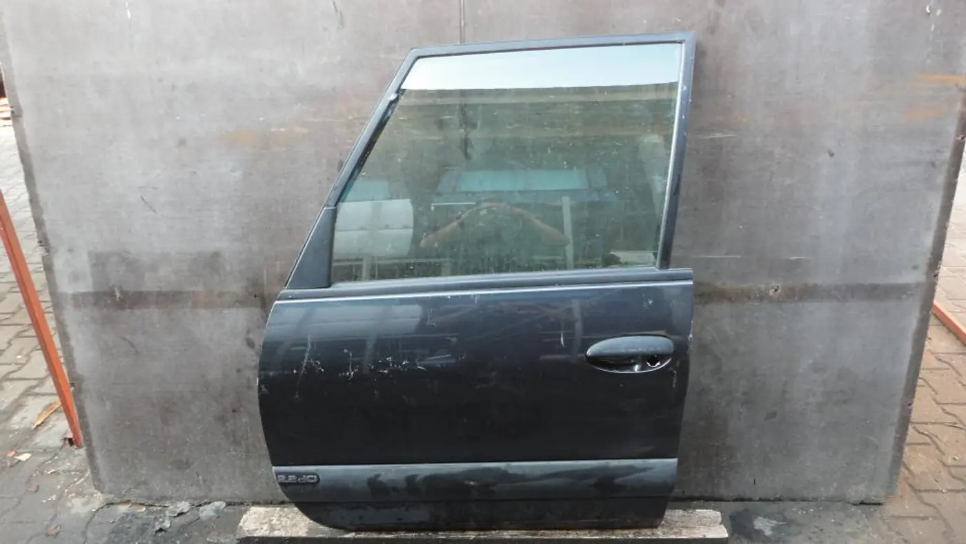 Дверь передняя левая к Renault Espace 2000