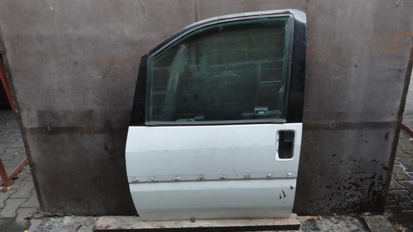Дверь передняя левая к Peugeot 806 1997