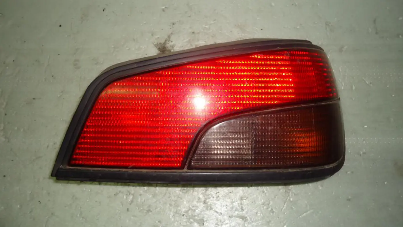Фонарь задний правый к Peugeot 306 1996