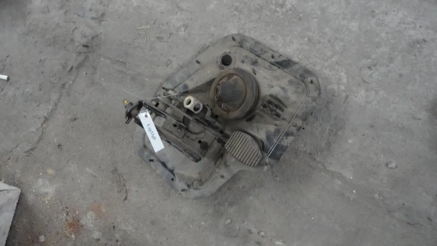 Узел педальный (блок педалей) к Peugeot 806 1999