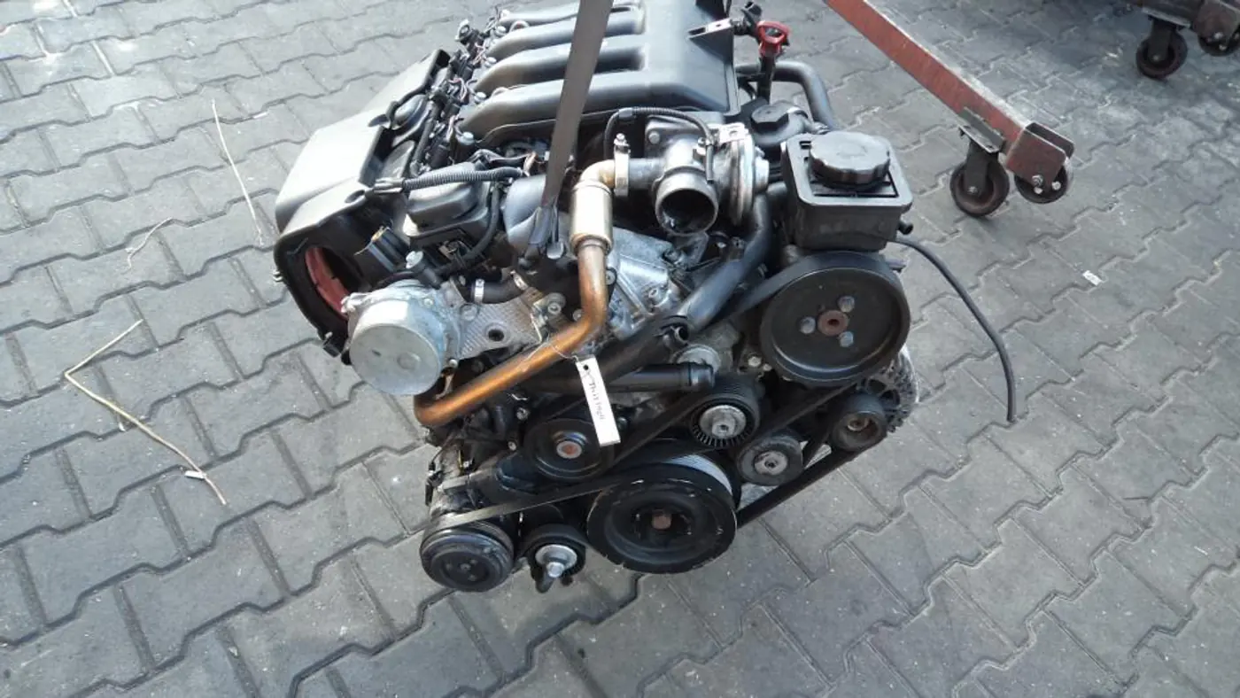 Двигатель к BMW 3 2002