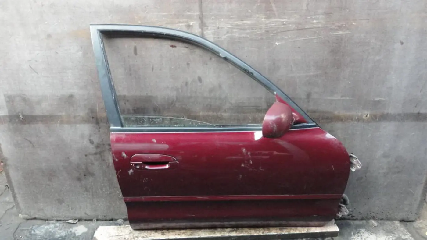 Дверь передняя правая к Mitsubishi Galant 1995