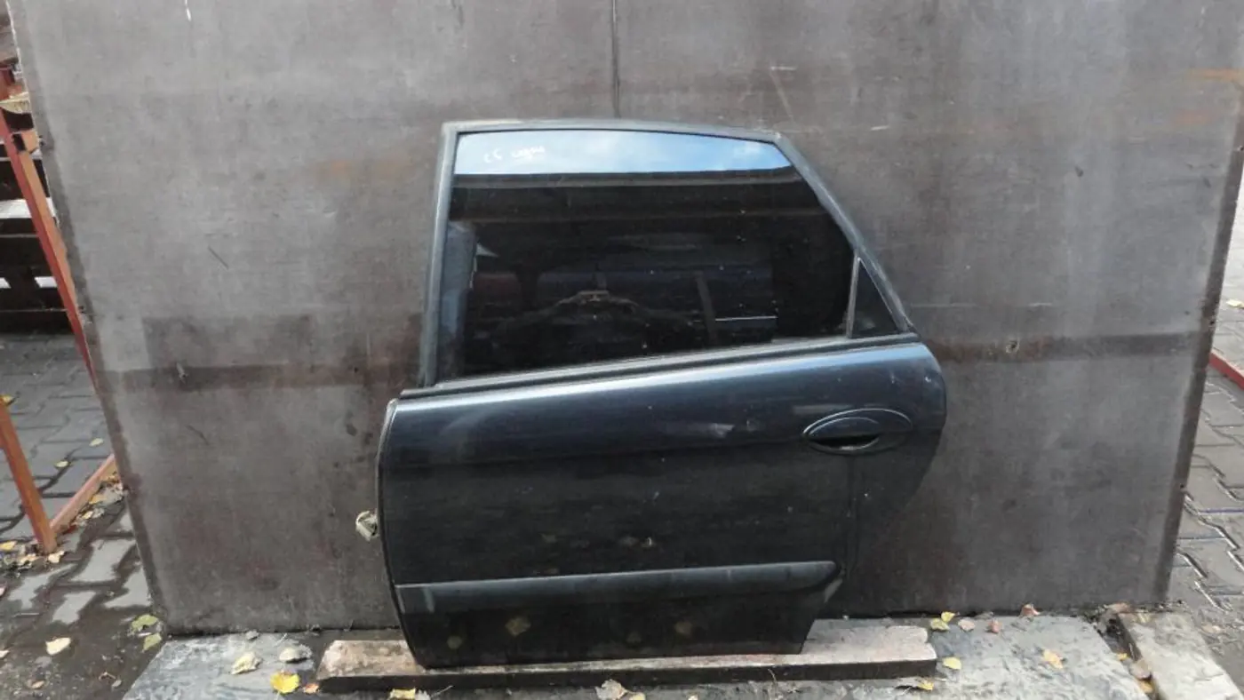Дверь задняя левая к Citroen C5 2001