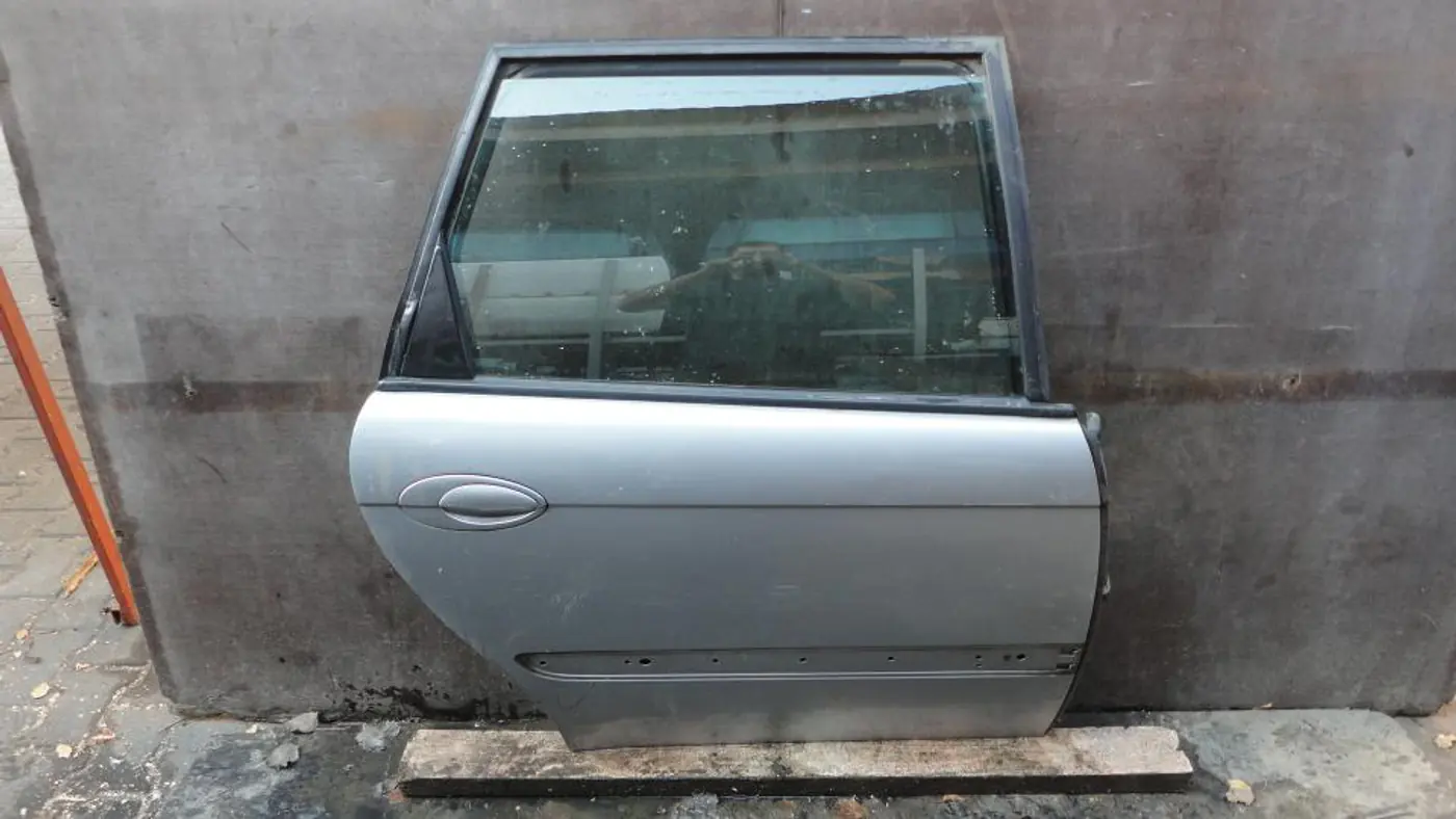 Дверь задняя правая к Citroen C5 2001