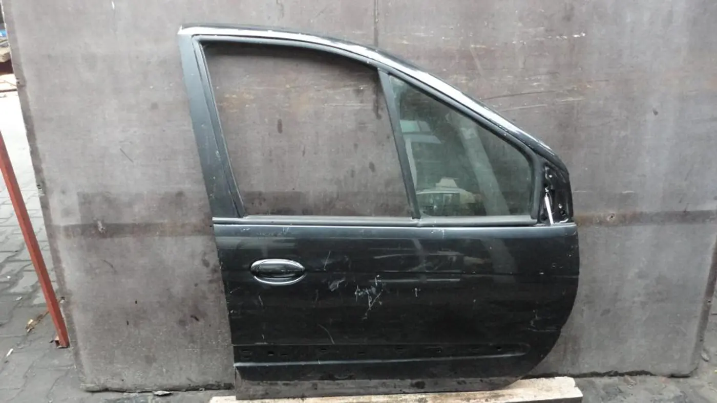 Дверь передняя правая к Renault Scenic 2003