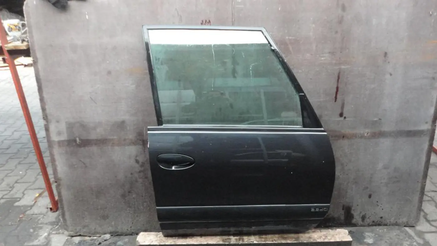 Дверь передняя правая к Renault Espace 2000