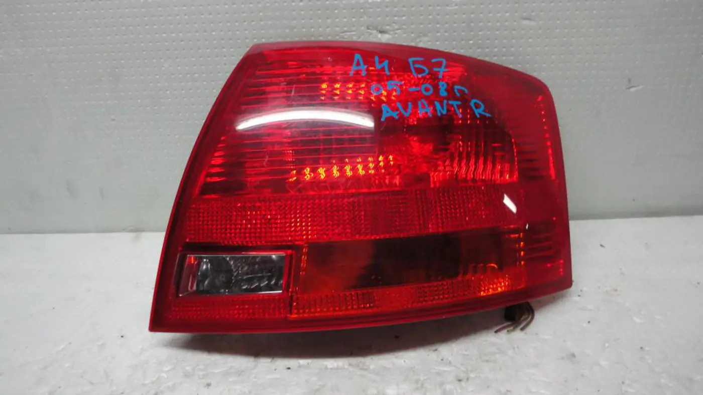 Фонарь задний правый к Audi A4 2006
